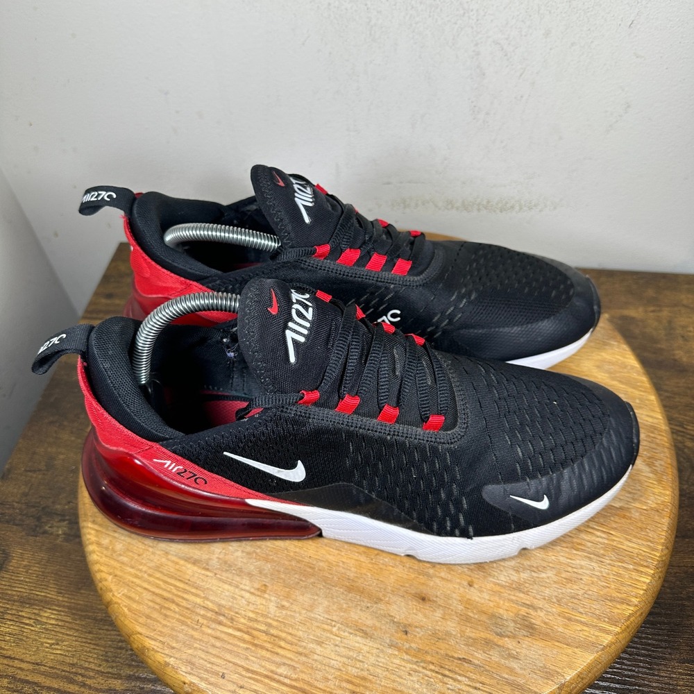 Nike Air Max 270 Mens 10.5 Black University Red White AH8050-022 Bred Sneakers